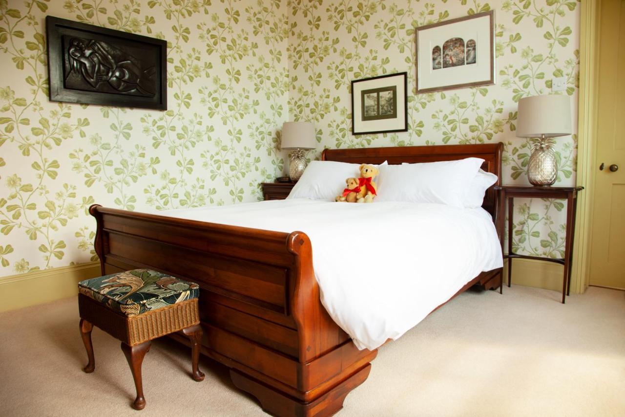St Katharine'S House Bed & Breakfast Milford Haven Bagian luar foto
