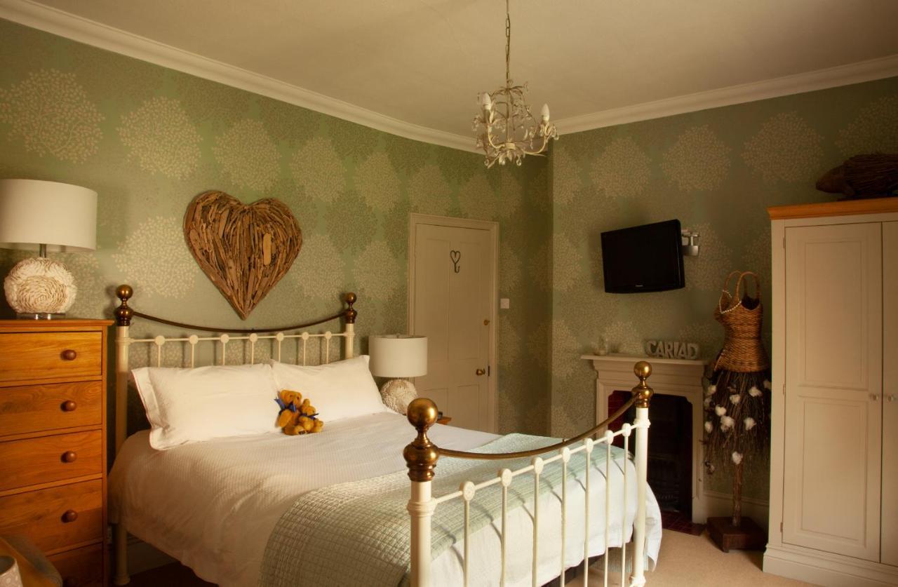 St Katharine'S House Bed & Breakfast Milford Haven Bagian luar foto