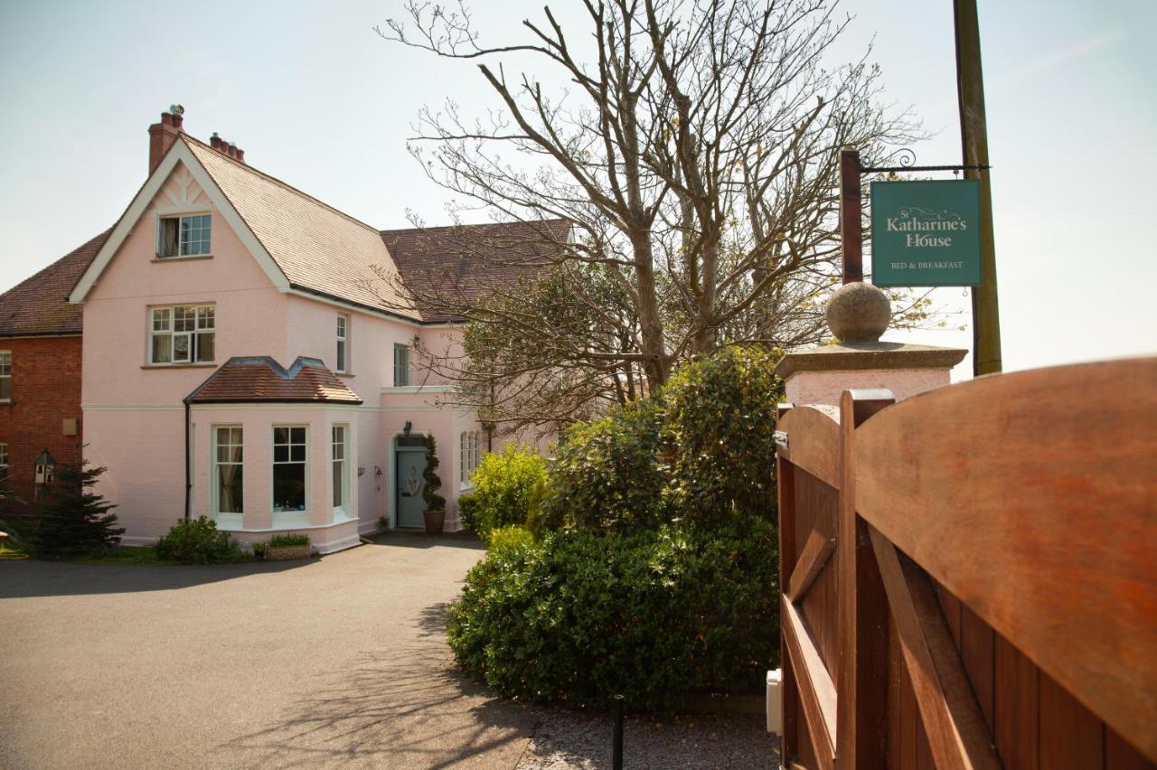 St Katharine'S House Bed & Breakfast Milford Haven Bagian luar foto