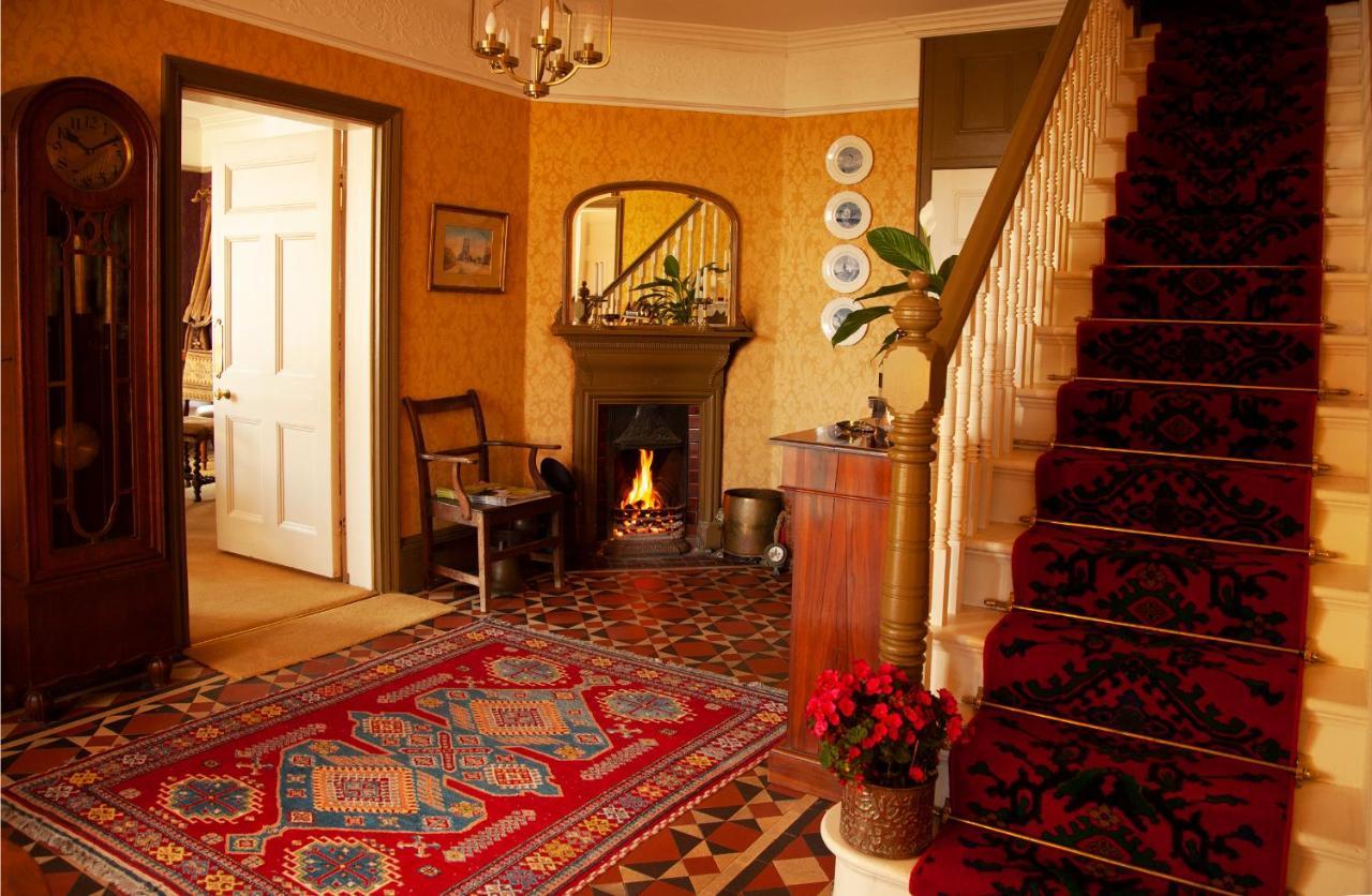 St Katharine'S House Bed & Breakfast Milford Haven Bagian luar foto